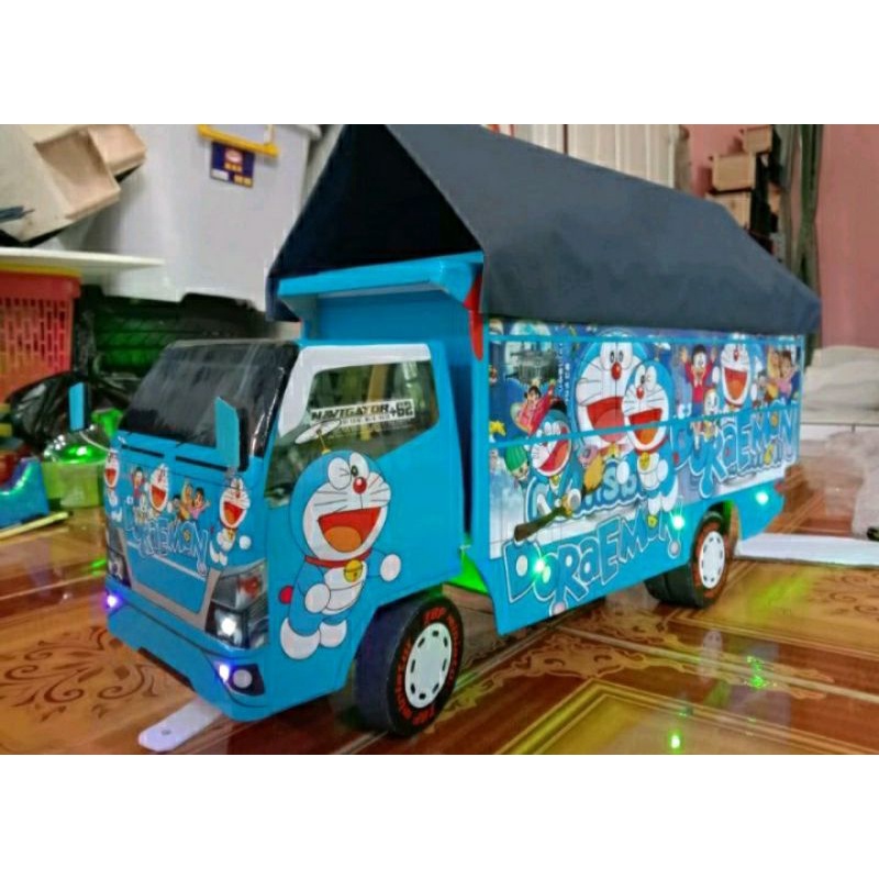 Miniatur Truk Oleng Jumbo Livery Doraemon Lucu dan imut cocok untuk mainan anak kado dan souvernir