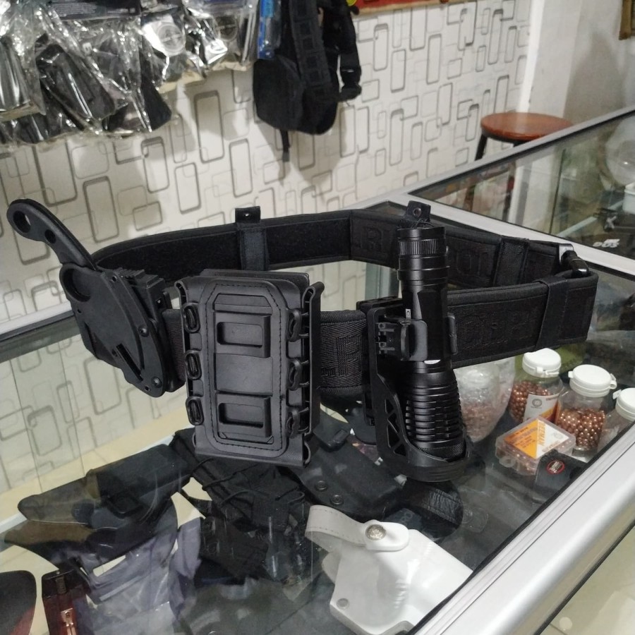 Kopel POLRI / kopel polri senter pouch LED tactical - Hitam / perlengkapan tactical