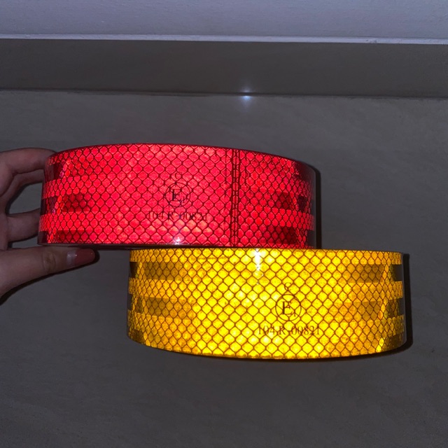 

KUALITAS 3M SKOTLET / SCOTLITE / REFLECTIVE TAPE PER METER