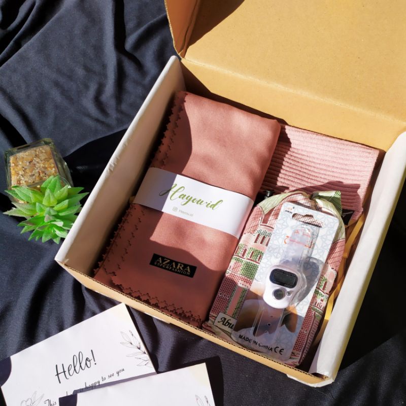 

GIFT BOX PREMIUM/ KADO ULANG TAHUN/ HADIAH WISUDA/ KADO HARI IBU/ HAMPERS LEBARAN/ HAMPERS ALAT SHALAT/ HAMPERS UNIK