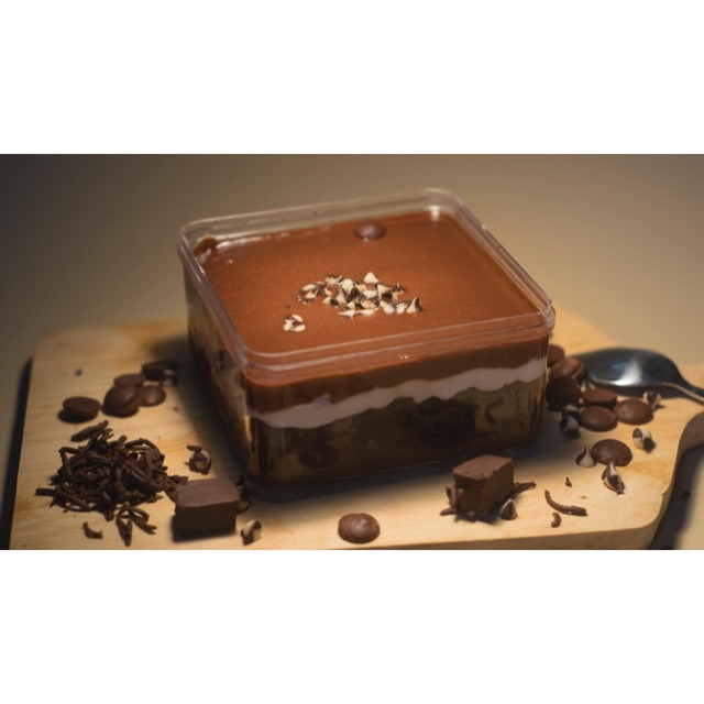 

double belgia chocolate cake