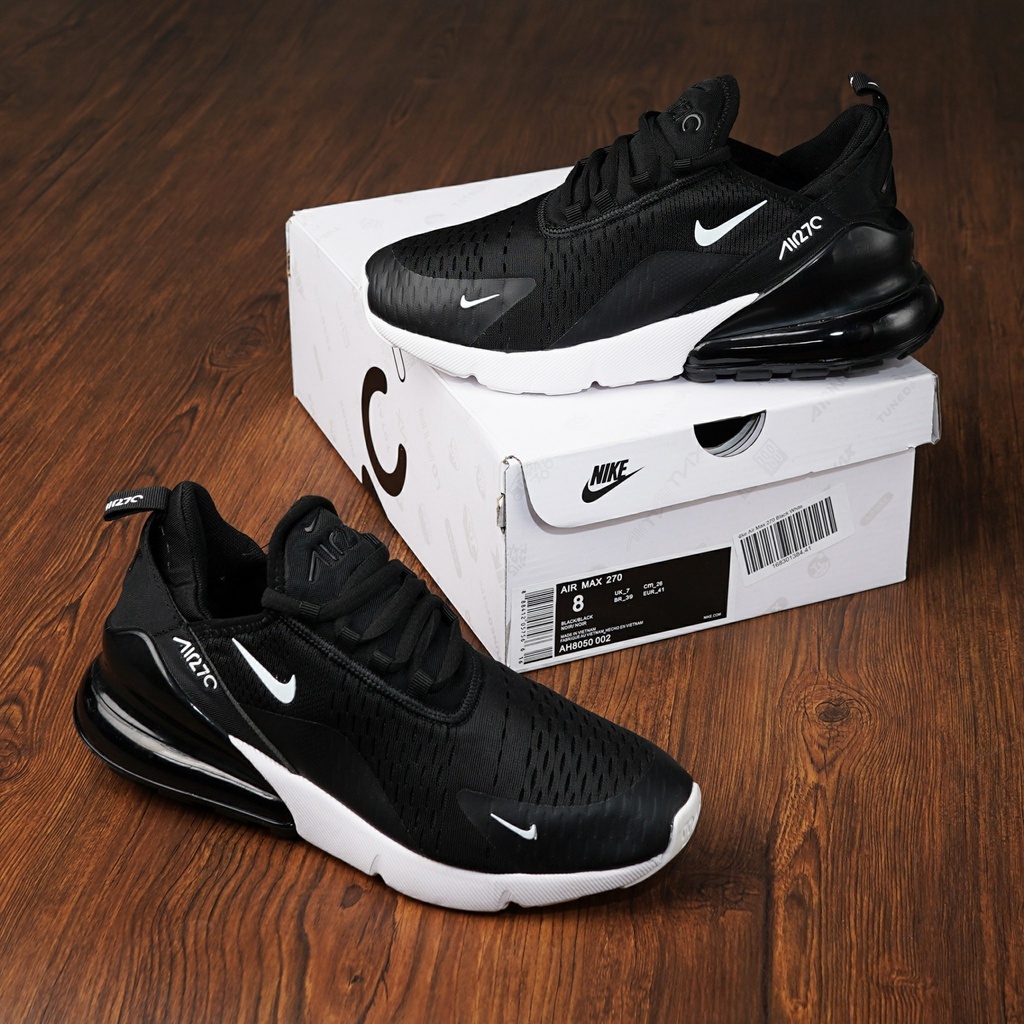 black foamposite size 10