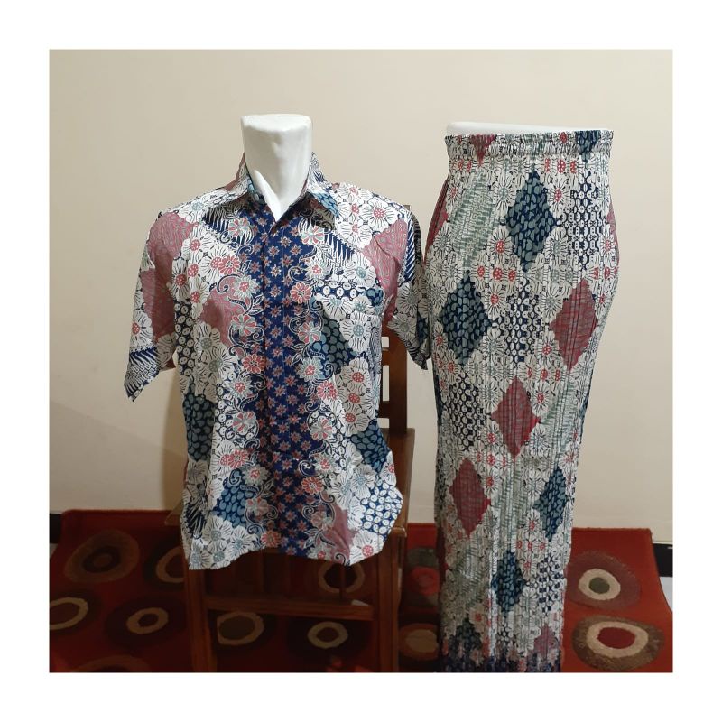 Couple rok prisket dengan kemeja lengan pendek//couple batik keluarga