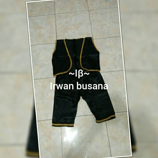 Pakaian kuda lumping atau baju jaranan