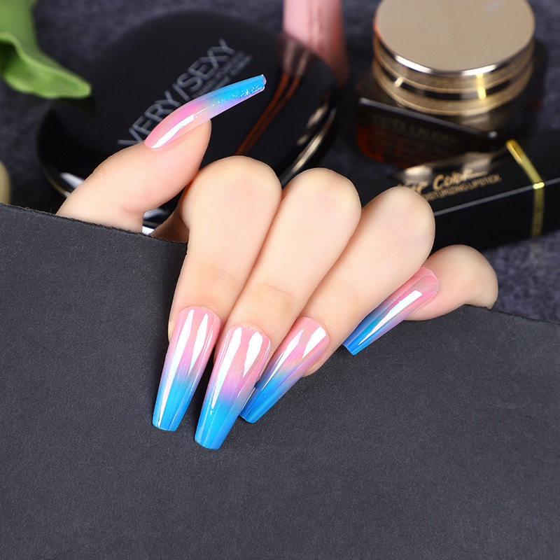 24pcs / Set Kuku Palsu Akrilik Warna Gradasi Pelangi Untuk Nail Art Diy