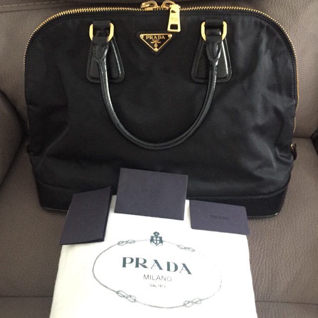 Tessuto saffian nero black nylon leather prada original preloved handbag woman