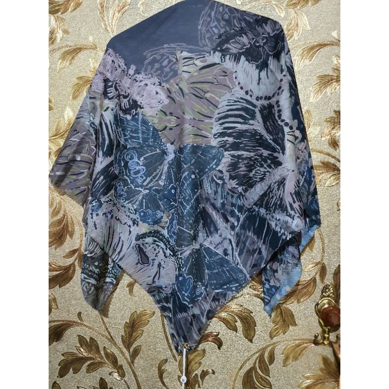 buttonscarves farsha stone