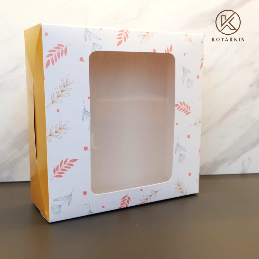

Box motif Daun / Leaf Box / Dus / Kotak Kue / Makanan / Ivory / Packaging Laminasi 22 x 22 x 8 cm / Laminasi Jendela Box Putih Dus Cake Kue