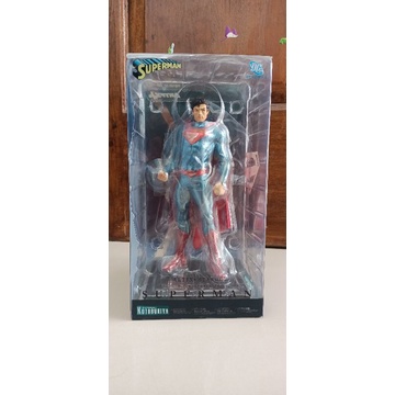 Superman Kotobukiya