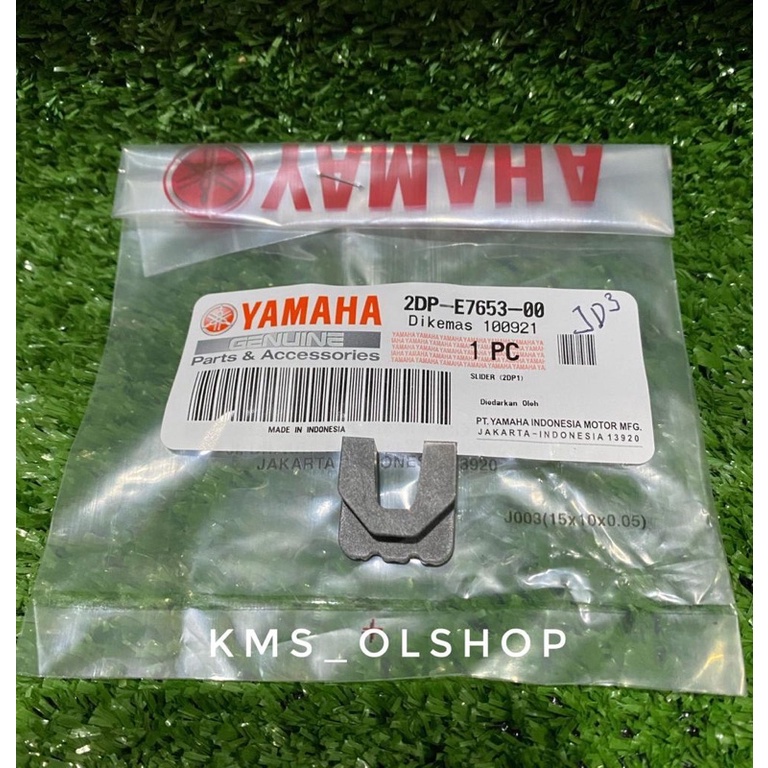 Piece Slide / Slider / Klip Clip Rumah  Roller Yamaha N MAX Asli YGP 2DP-E7653-00 (1 pcs)