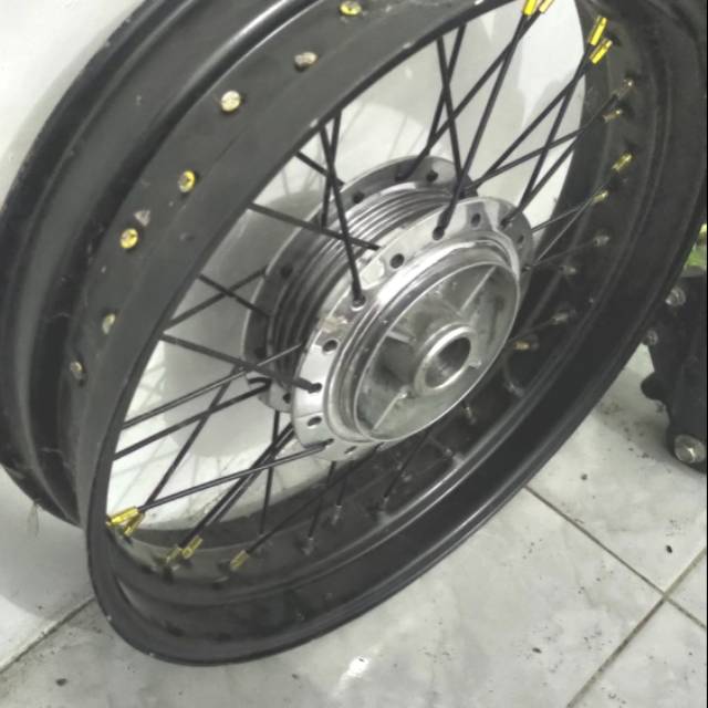 Velg scorpio 4" ring 17