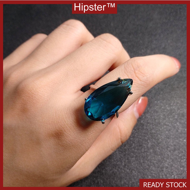 Vintage Classic Luxury Inlaid Emerald Drop Ring