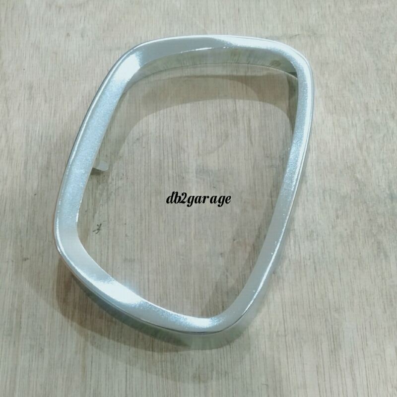 ring lampu vespa SUPER / SPRINT kotak bahan besi polish
