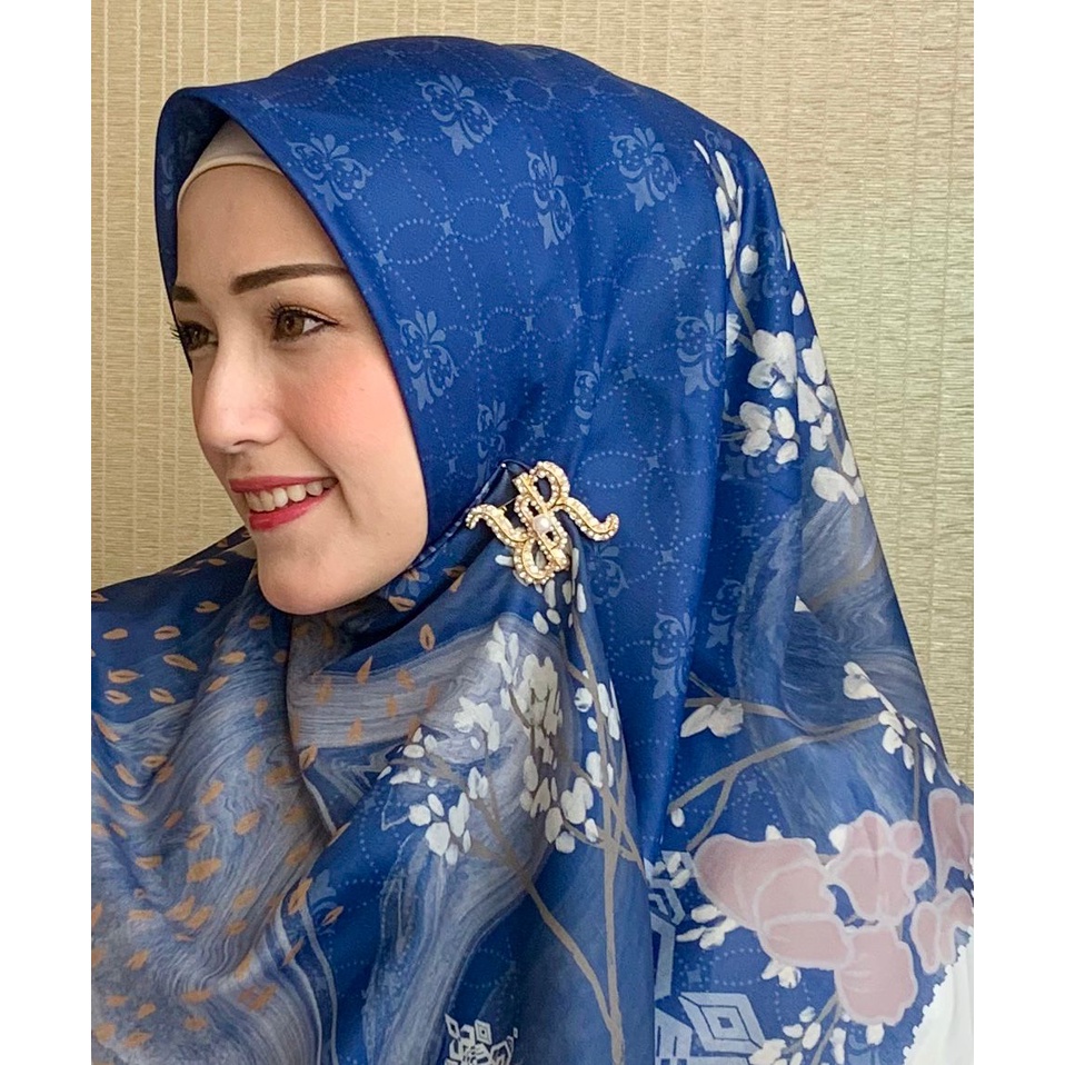 Radwah - Acacia Bross - Aksesoris