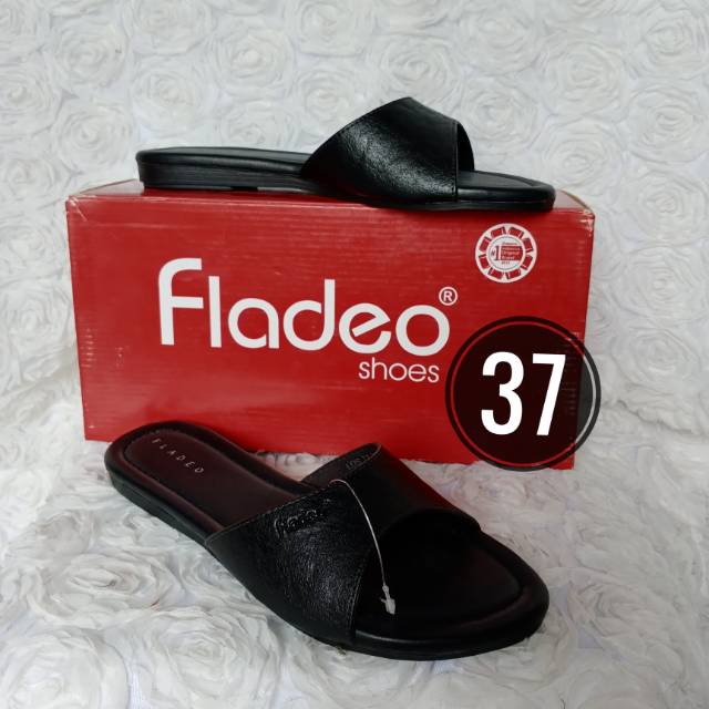 Fladeo 37 sandal wanita warna hitam  Shopee Indonesia