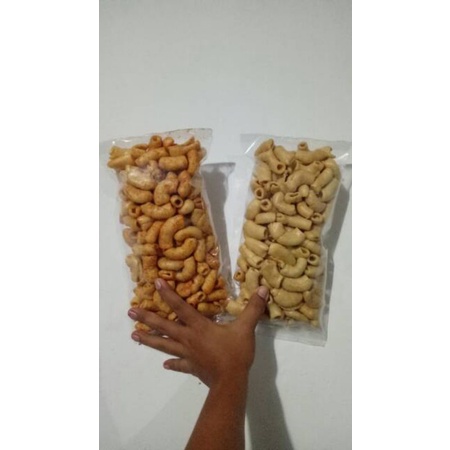 

CAMILAN MAKARONI SNACK ORIGINAL DAN PEDAS GURIH ENAK