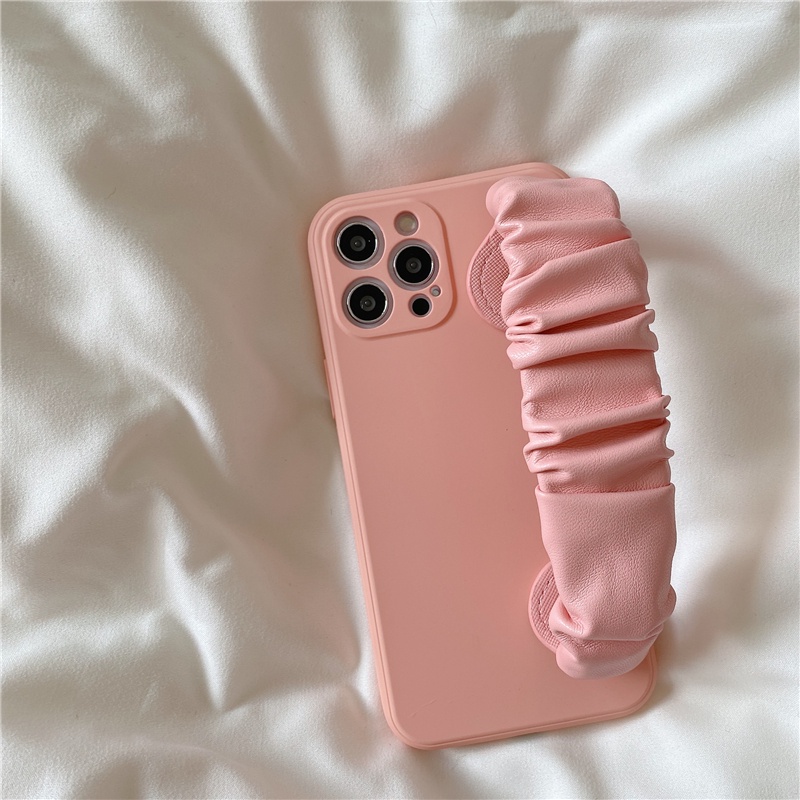 Case Pelindung Bahan Silikon Warna Ungu Pink Dengan Gelang Rantai Untuk Iphone 14 7 8 SE2020 7 + 8 PLUS 11 12 13 Mini PRO MAX