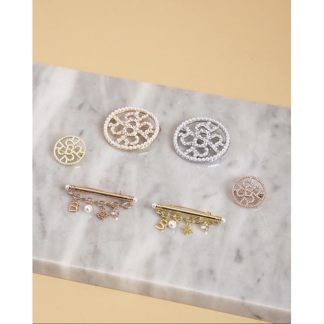 BUTTONSCARVES X RIA MIRANDA BROOCH