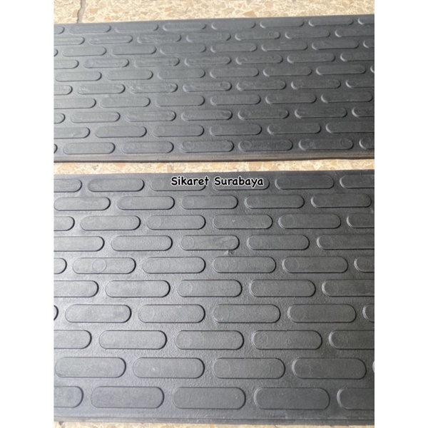 Karpet Karet Pijakan Injakan Footstep Rubber Pad Universal