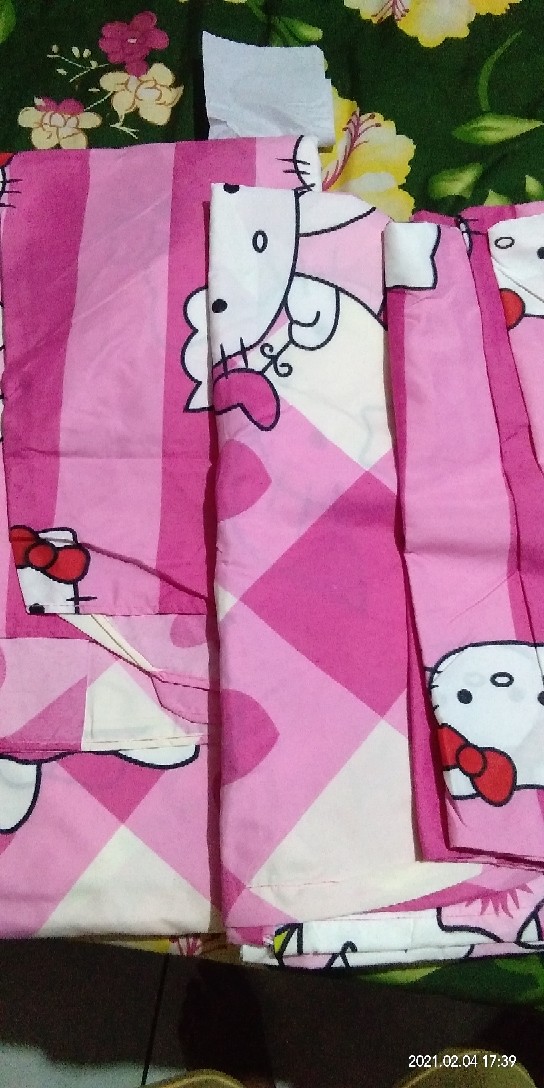 Sprei Homemade Kittty Family / Kity Angel