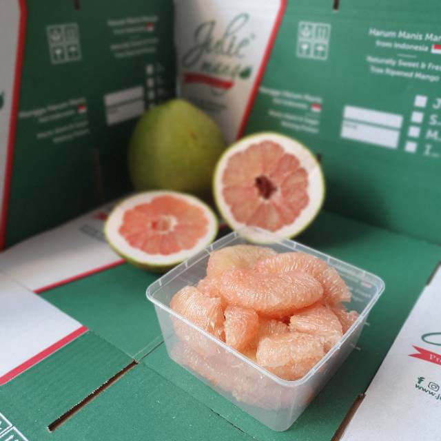 

Kupas Bersih Jeruk Pomelo atau Jeruk Bali Manis Banyak Air Tidak Pahit Getir dan Segar Berat 850 gr