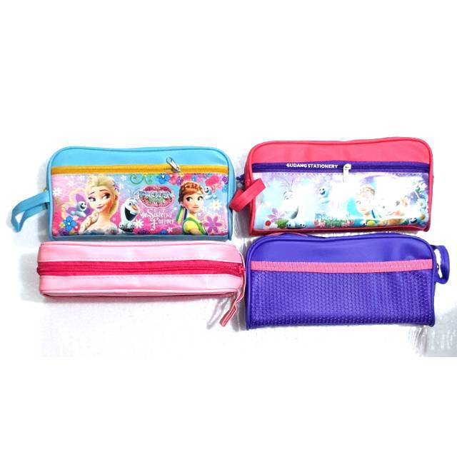 

TEMPAT PENSIL RESELETING KULIT CEWE FEROZEN