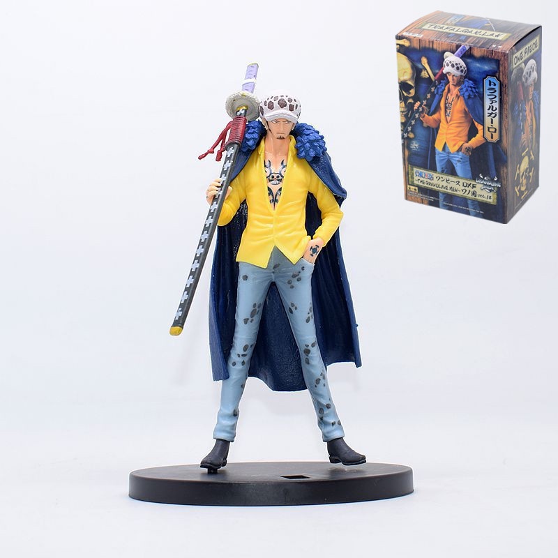 Action Figure Anime One Piece Trafalgar D. Mainan Action Figure Model Jubah Air Tertawa Untuk Dekorasi Rumah / Hadiah Anak