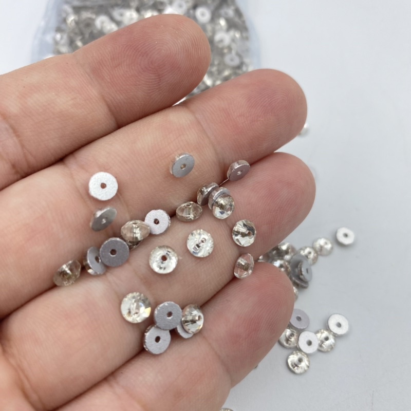 STONE KACA KRISTAL MOTIF BULAT LANCIP BOLONG TENGAH UKURAN 5 MM WARNA PUTIH BERSIH KUALITAS GRADE AA KILAU BAGUS CANTIK PER LUSIN