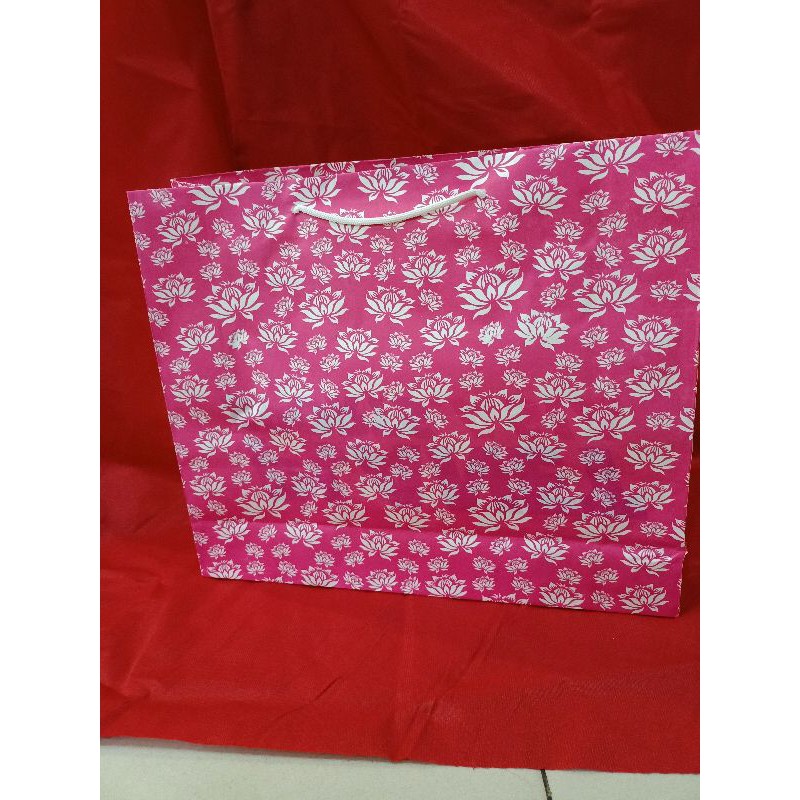 

paper bag xl landscape batik pink isi 12 pcs terlaris dan termurah