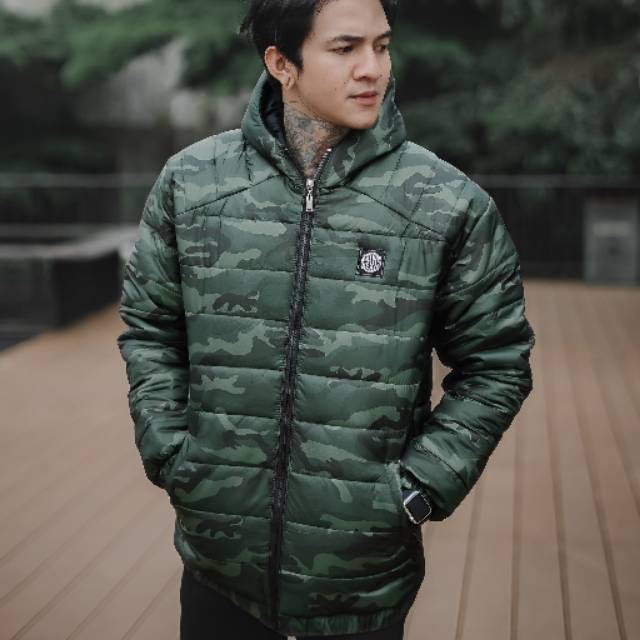 Jaket Puffer Camo