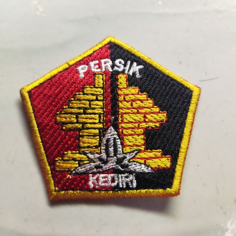 emblem patch bordir persik kediri