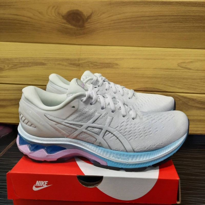 white asics kayano 27