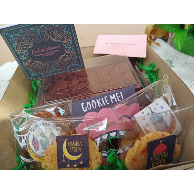 

Hampers Idul Fitri / Parcel Paket Box Lebaran / Eid Mubarak / Natal / Christmas