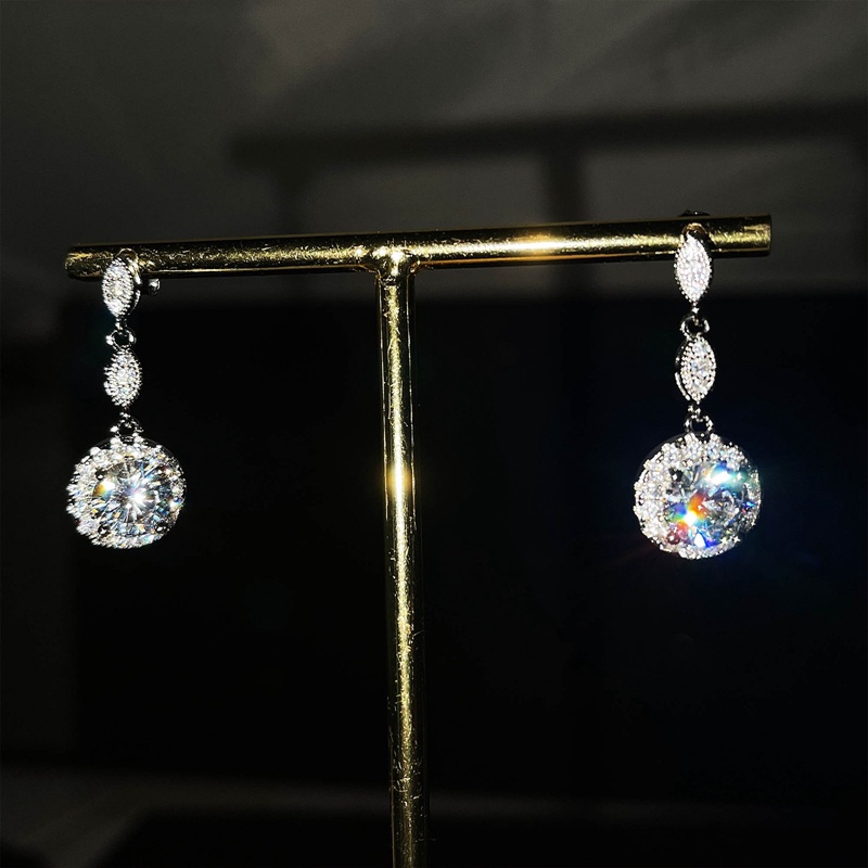 Anting Tusuk Gantung Wanita Warna Gold Desain Tetesan Air Hias Cubic Zirconia Gaya Trendy / Klasik Untuk Pernikahan