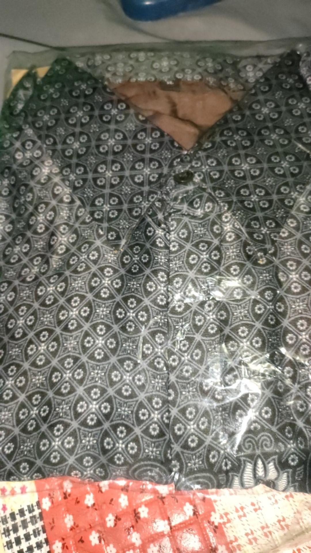 Kemeja Batik Pria Semi Sutra Silky Premium Puring Istimewa