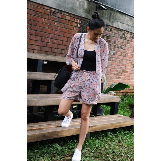 Magnolia Set - Celana Pendek dan Kimono Outer Wanita - Tandawarna