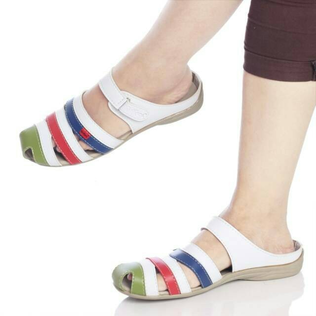 SEPATU SANDAL WANITA / SANDAL WANITA KICKERS / SEPATU KICKERS