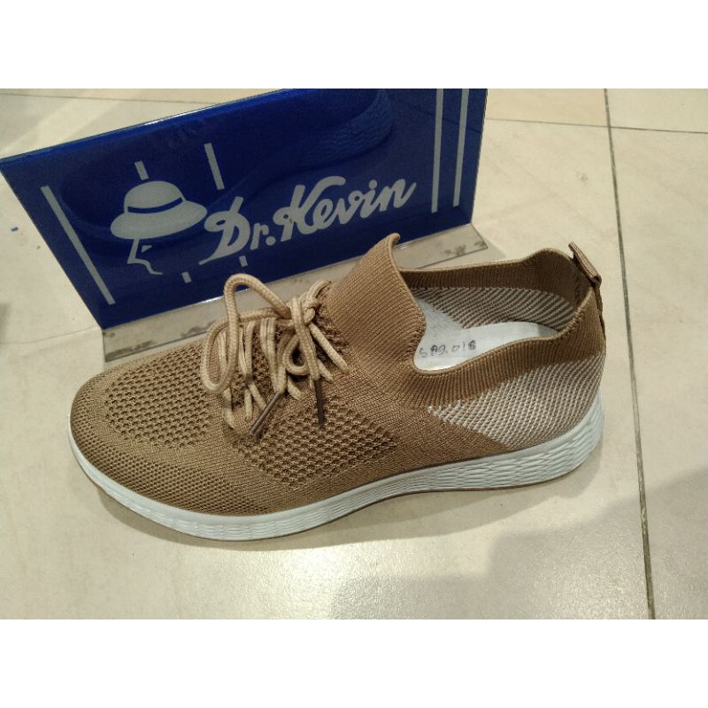 SEPATU SNEAKERS PEREMPUAN ORI DR KEVIN