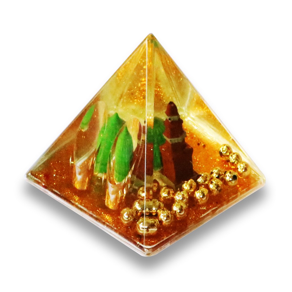 Miniatur Piramida Masjid Nabawi