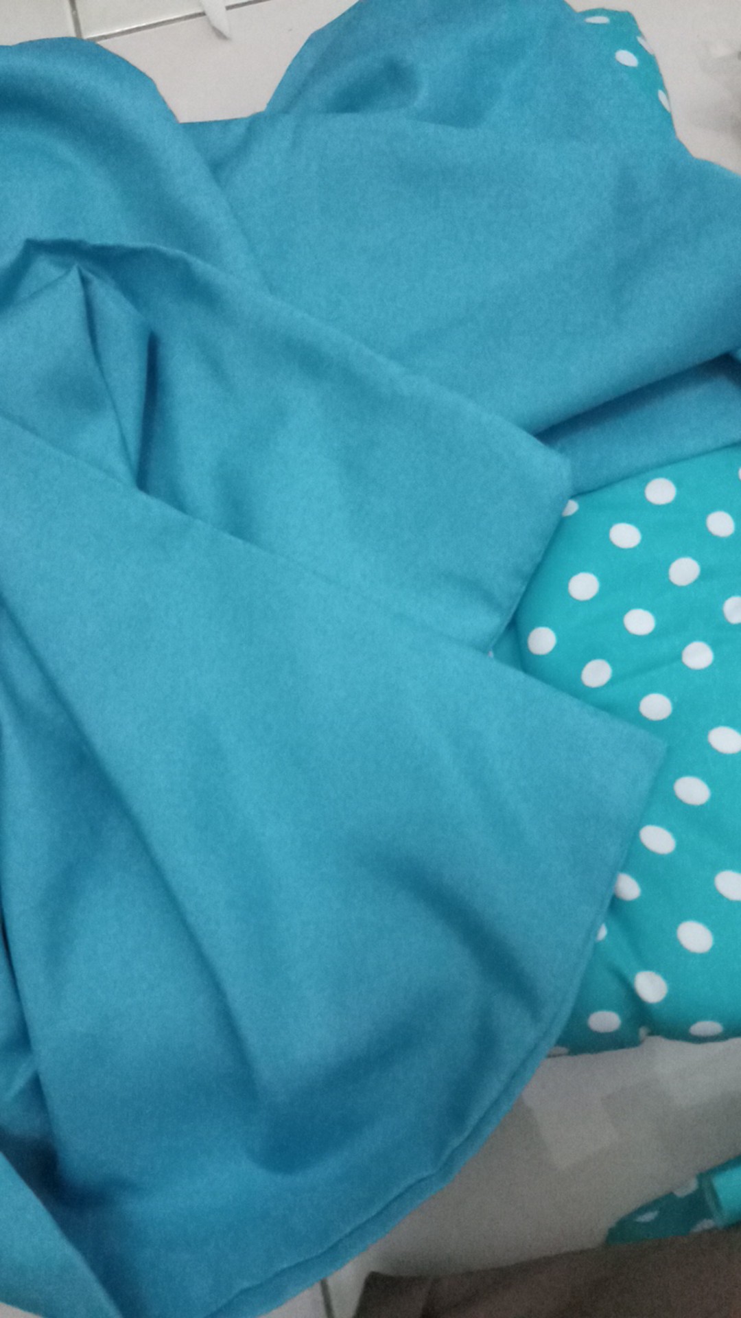 Sarung Bantal Guling Polos