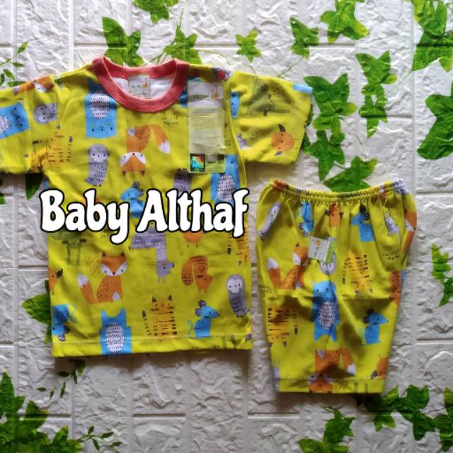 Velvet Macu Picu Pendek