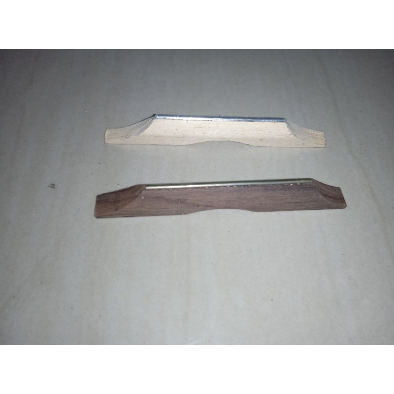ebony ukulele//kayu penyangga senar ukulele//jembatan kencrung//kayu bridge ukulele