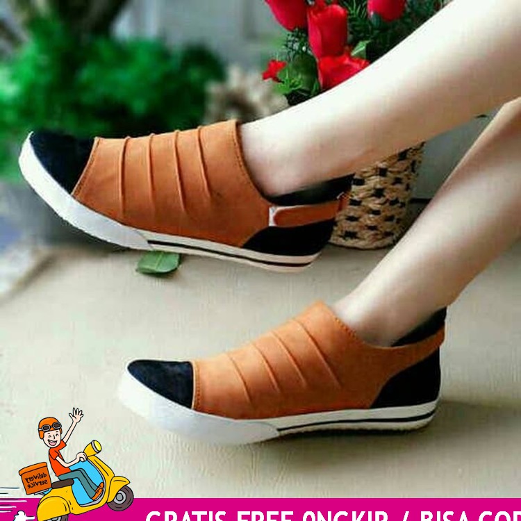 Special Sneakers Beier Lorenzo Putih Lis Biru Toska . Popular