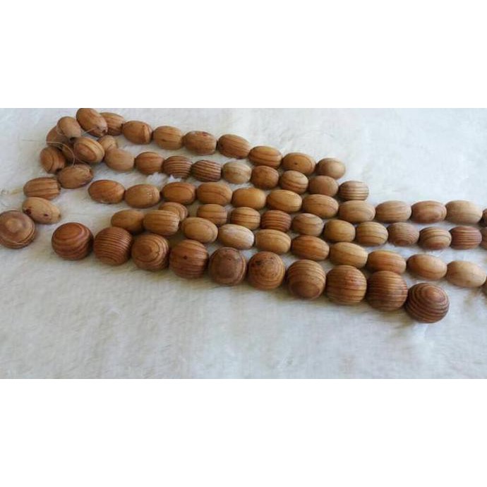 

Discount Monte / Manik Manik Kayu Oval ( 1 Renteng ) ( Das )