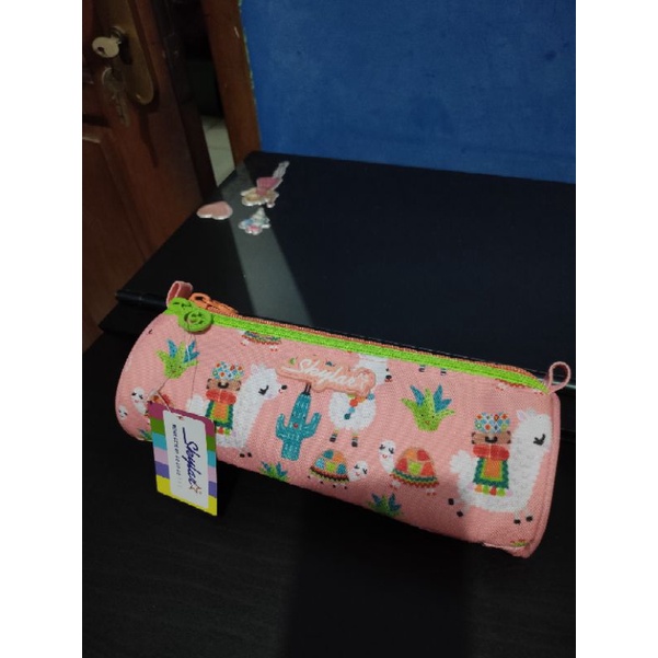 Skylar Tempat Pensil Bahan Kanvas BARU BUKAN BEKAS