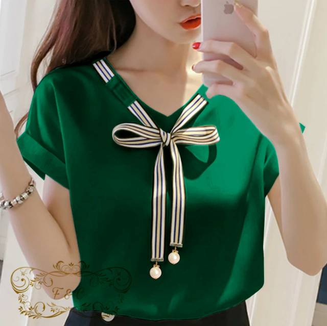BISA COD - BLOUSE LAURA Blouse Korean Style Wanita Remaja Atasan Kaos Blouse Wanita Dewasa Lengan Pendek Bahan Balotelly-4