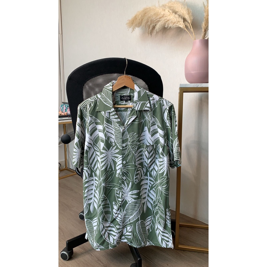 SANVANINA Kemeja Hawaiian Slim Fit Printing Panama | Kemeja Pantai Motif Abstrak Daun E-2004