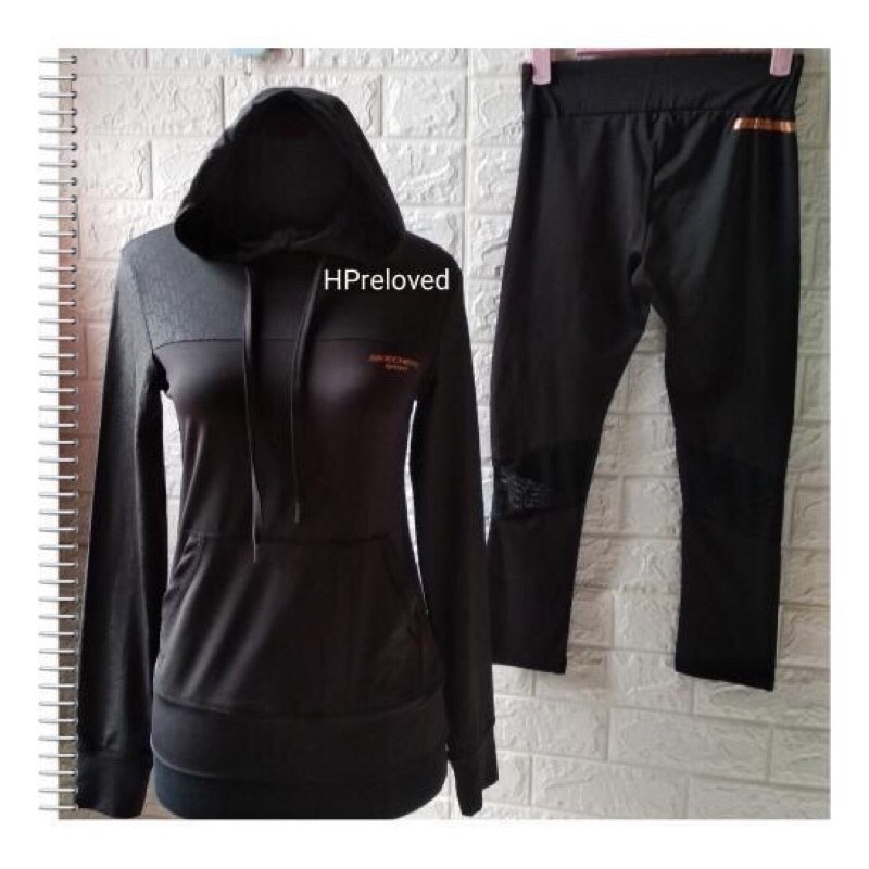 Setelan Olahraga wanita skechers preloved