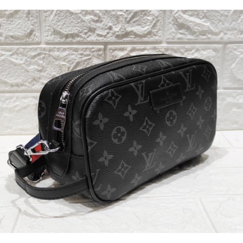 Pouch bag louis Vuitton hang bag lv import hangbag lv