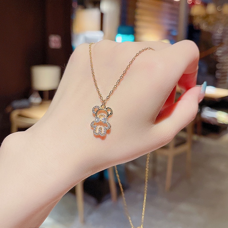 Kalung Dengan Liontin Kristal Bentuk Beruang Kecil Gaya Korea Untuk Wanita